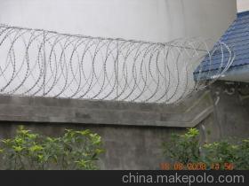 【供應(yīng)金匠圍欄不銹鋼刀刺網(wǎng)廠家、不銹鋼刀刺網(wǎng)價(jià)格】?jī)r(jià)格,廠家,圖片,金屬網(wǎng),福瑞金屬絲網(wǎng)制品-